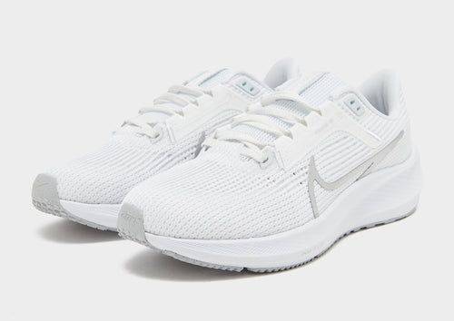 รองเท้าผู้หญิง Pegasus 40