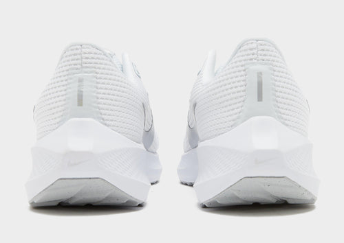 รองเท้าผู้หญิง Pegasus 40