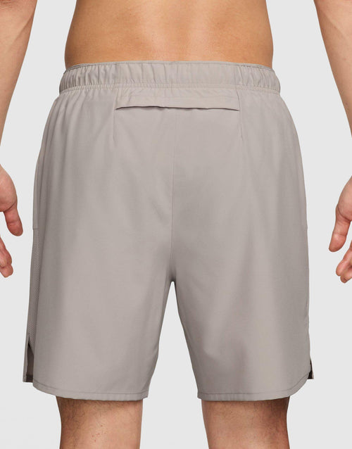 กางเกงขาสั้นผู้ชาย Dri-FIT Challenger