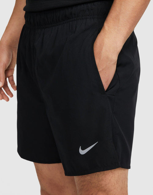 กางเกงขาสั้นผู้ชาย Dri-FIT Challenger