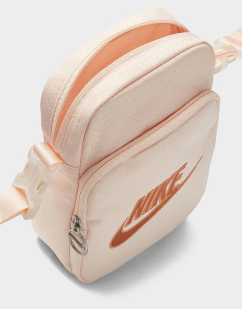 กระเป๋า Heritage Crossbody (4L)