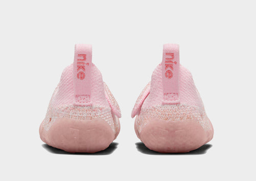 รองเท้าเด็กวัยหัดเดิน Swoosh 1