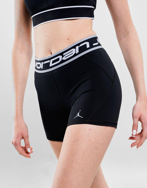 กางเกงขาสั้นผู้หญิง 5"