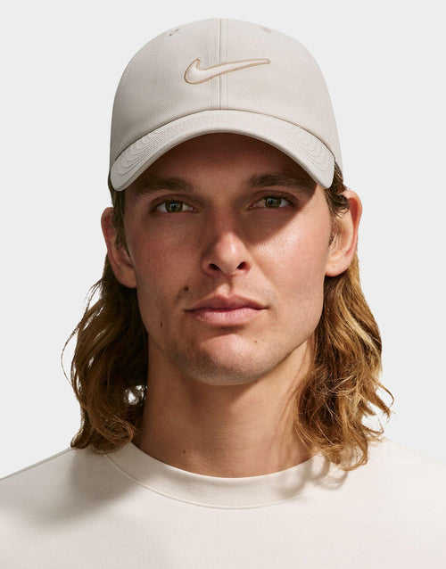 หมวกแก็ป Club Swoosh