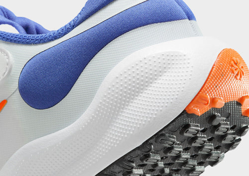 รองเท้าเด็กเล็ก Revolution 7