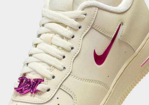 รองเท้าผู้หญิง Air Force 1 '07