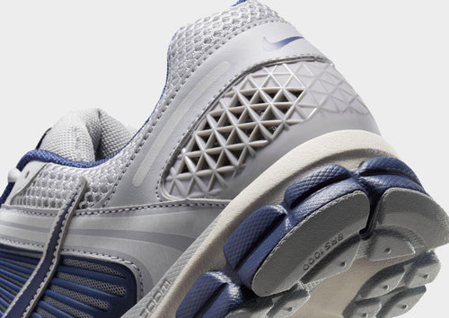 รองเท้าผู้ชาย Zoom Vomero 5