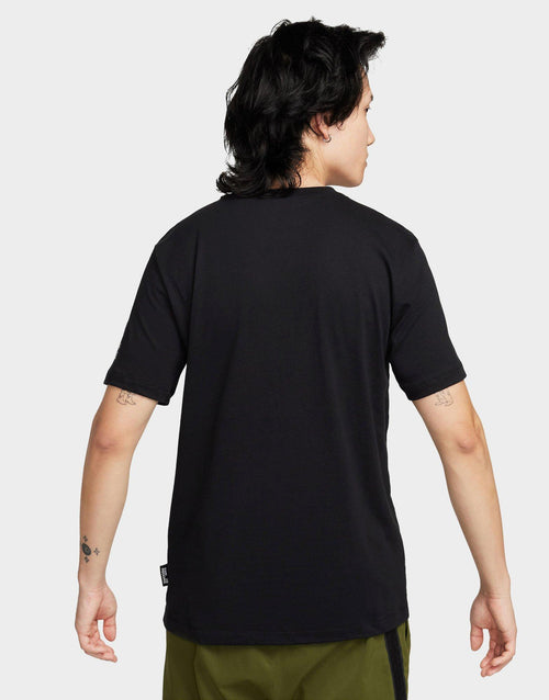 เสื้อยืดผู้ชาย Sportswear