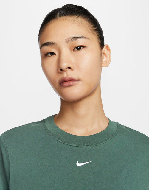 เสื้อยืดผู้หญิง Sportswear