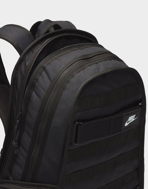 กระเป๋าสะพายหลัง Sportswear RPM (26L)
