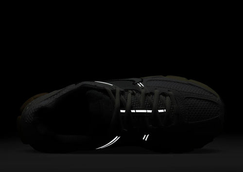 รองเท้าผู้หญิง Zoom Vomero 5