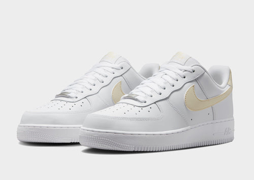 รองเท้าผู้ชาย Air Force 1 '07