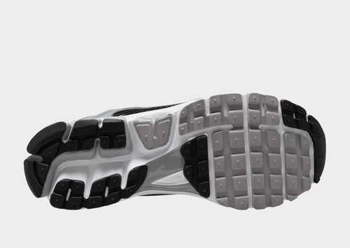 รองเท้าผู้ชาย Zoom Vomero 5