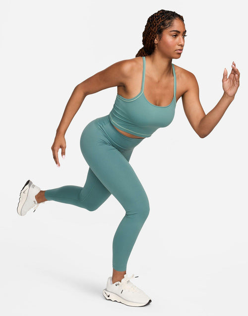 เสื้อกล้ามผู้หญิง One Fitted Dri-FIT Cropped