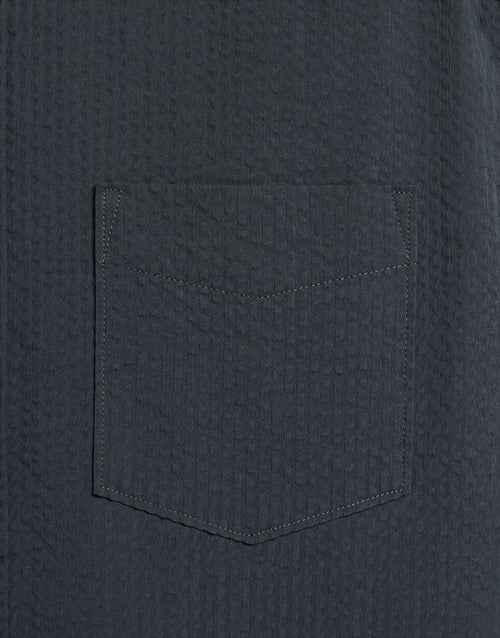 เสื้อแขนสั้นผู้ชาย Life Seersucker Button-Down