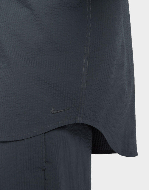 เสื้อแขนสั้นผู้ชาย Life Seersucker Button-Down