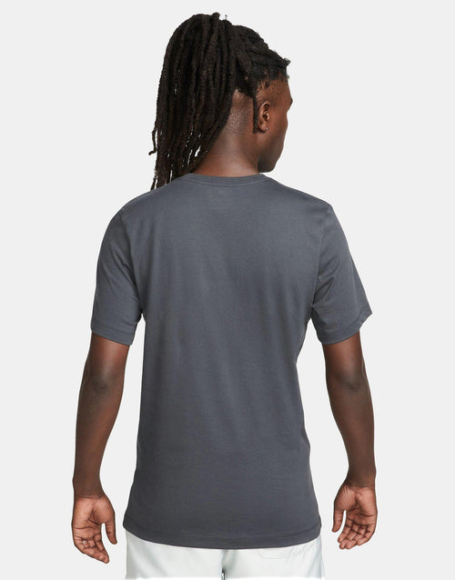 เสื้อยืดผู้ชาย Sportswear
