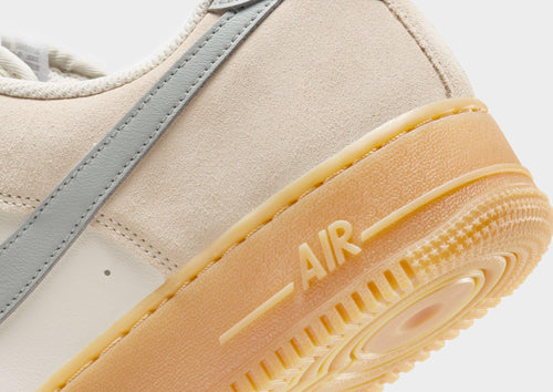 รองเท้าผู้ชาย Air Force 1 '07