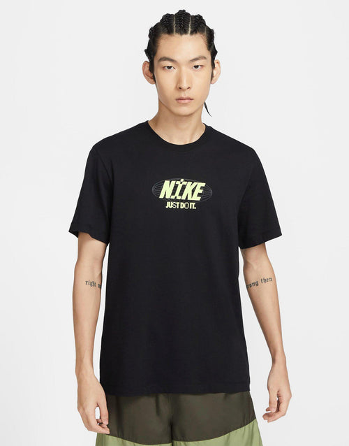 เสื้อยืดผู้ชาย Sportswear