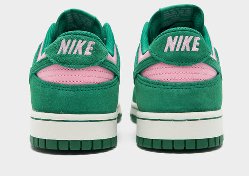 รองเท้าผู้ชาย Dunk Low SE