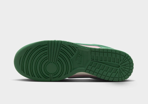 รองเท้าผู้ชาย Dunk Low SE