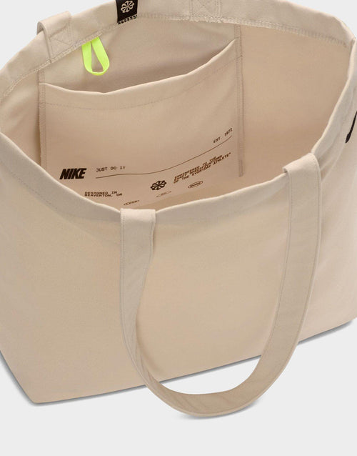 กระเป๋า Heritage 2.0 Tote (22L)