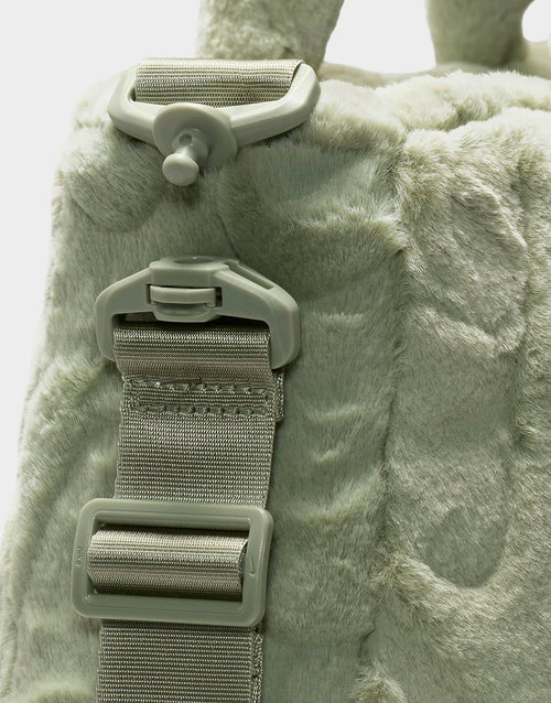 กระเป๋าสะพายข้าง Faux Fur (10L)
