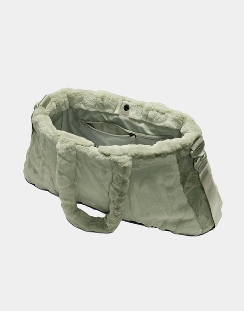 กระเป๋าสะพายข้าง Faux Fur (10L)