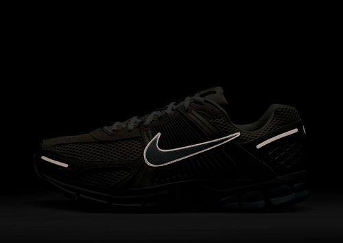 รองเท้าผู้ชาย Zoom Vomero 5