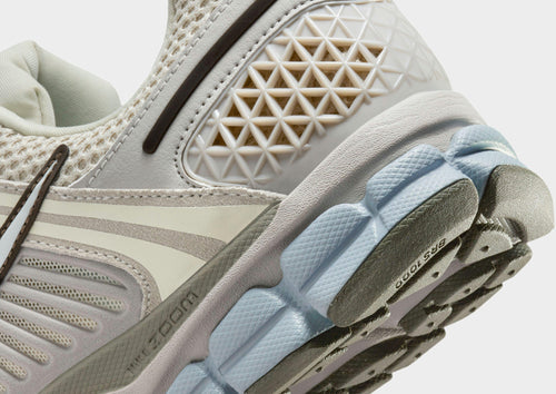 รองเท้าผู้ชาย Zoom Vomero 5