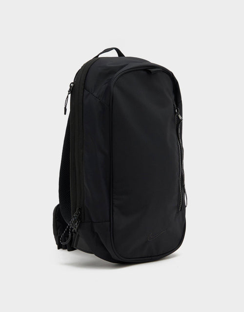 กระเป๋า Sportswear Commute (9L)