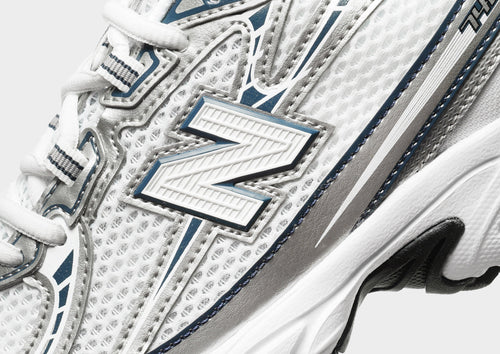 รองเท้าเด็กโต 740