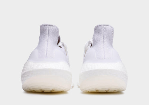 รองเท้าผู้หญิง Ultraboost 22