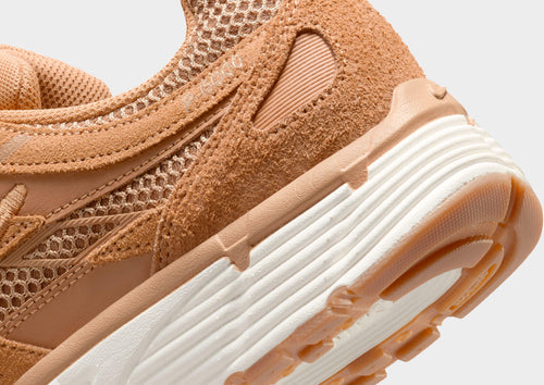 รองเท้าผู้ชาย Nike P-6000 SE