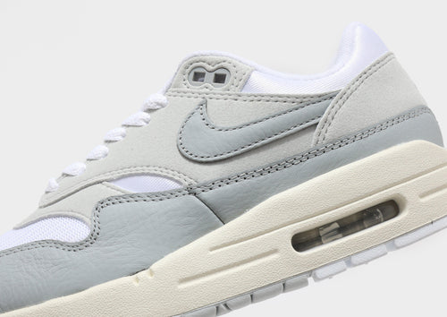 รองเท้าผู้หญิง Air Max 1