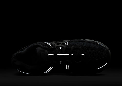 รองเท้าผู้ชาย Zoom Vomero 5