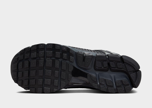 รองเท้าผู้ชาย Zoom Vomero 5