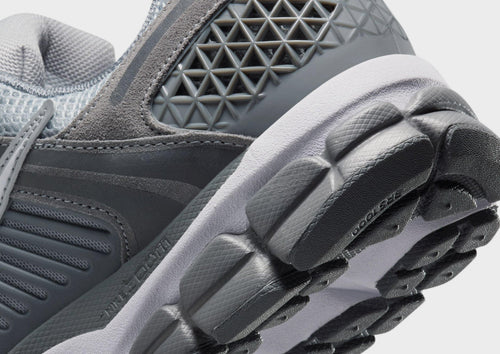 รองเท้าผู้ชาย Zoom Vomero 5