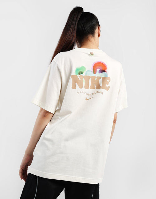 เสื้อยืดผู้หญิง Sportswear Essential