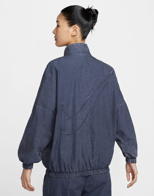 แจ็คเก็ตผู้หญิง Sportswear Essentials Woven