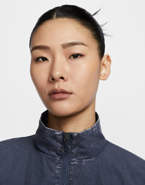 แจ็คเก็ตผู้หญิง Sportswear Essentials Woven
