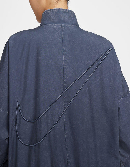 แจ็คเก็ตผู้หญิง Sportswear Essentials Woven