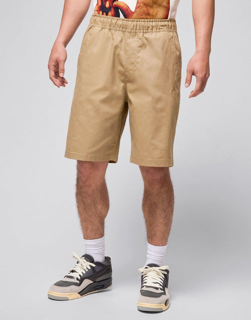 กางเกงขาสั้นผู้ชาย Essentials Woven