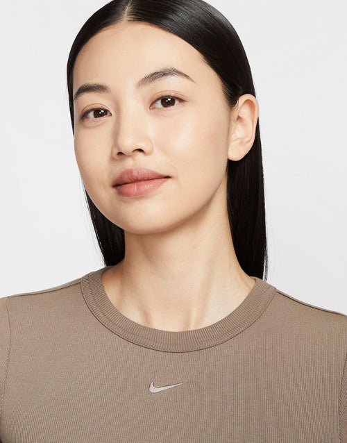 เสื้อแขนสั้นผู้หญิง Sportswear Chill Knit Cropped Mini-Rib