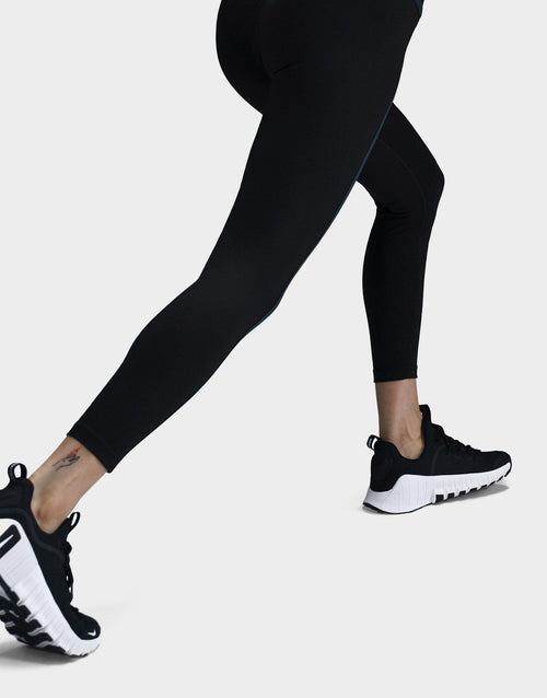 กางเกงเลกกิ้งผู้หญิง One High-Waisted 7/8