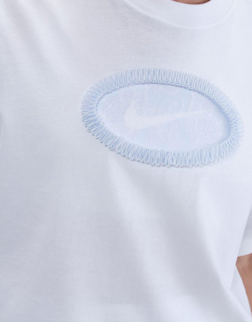 เสื้อยืดผู้หญิง Sportswear Graphic