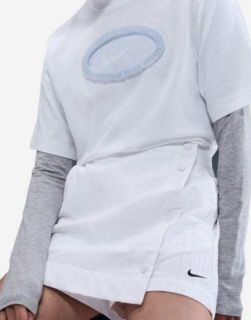 เสื้อยืดผู้หญิง Sportswear Graphic