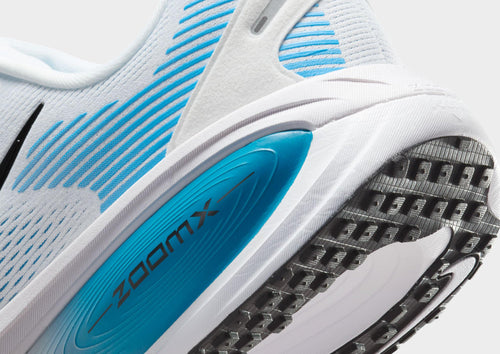 รองเท้าผู้ชาย Vomero 18