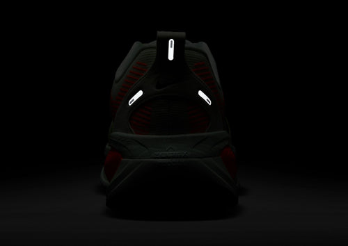 รองเท้าผู้ชาย Vomero 18