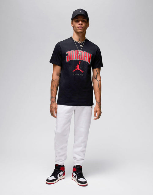 เสื้อยืดผู้ชาย